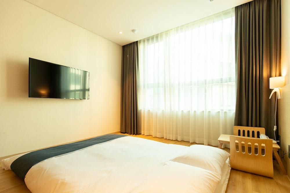 Hotel Winstory Seogwipo Esterno foto
