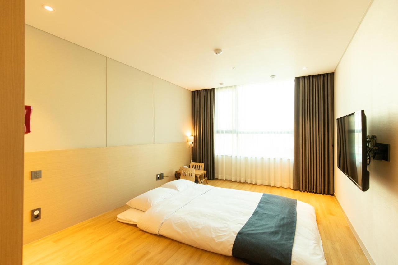 Hotel Winstory Seogwipo Esterno foto