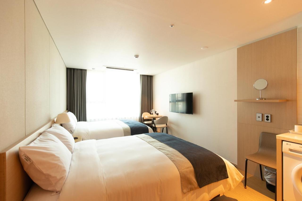Hotel Winstory Seogwipo Esterno foto