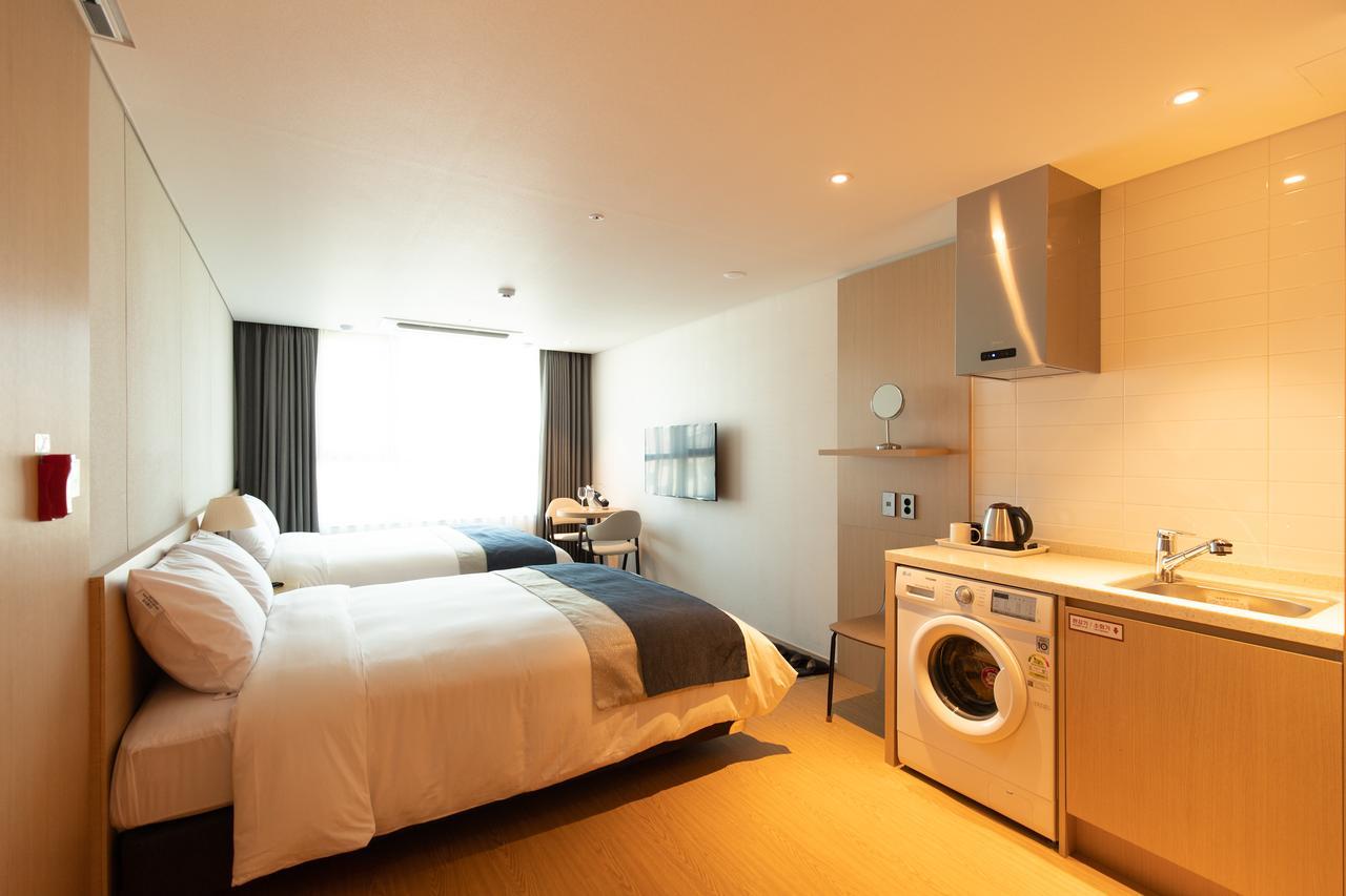 Hotel Winstory Seogwipo Esterno foto